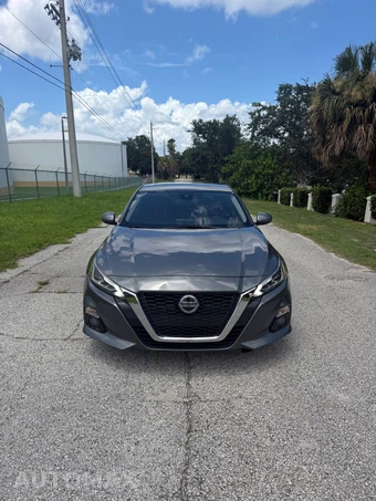 2019 Nissan Altima SL - miniatura 3