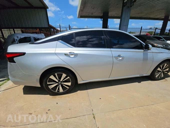 2019 Nissan Altima SL – miniatura 4
