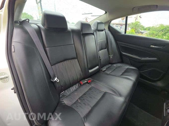 2019 Nissan Altima SL – miniatura 13
