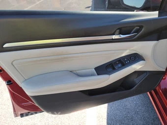 2019 Nissan Altima SL – miniatura 9