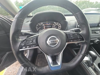 2019 Nissan Altima SR – miniatura 10