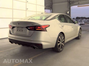 2019 Nissan Altima SR – miniatura 4