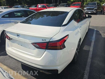 2019 Nissan Altima SR – miniatura 3