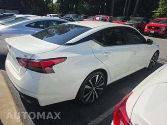 2019 Nissan Altima SR – miniatura 4