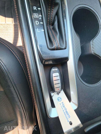 2019 Nissan Altima SR – miniatura 8
