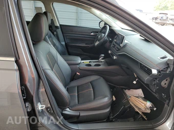 2019 Nissan Altima SR – miniatura 8