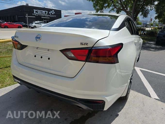 2019 Nissan Altima SR – miniatura 2