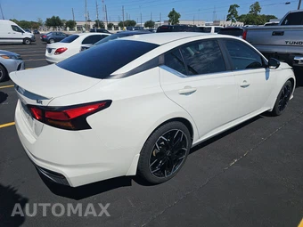 2019 Nissan Altima SR - miniatura 4