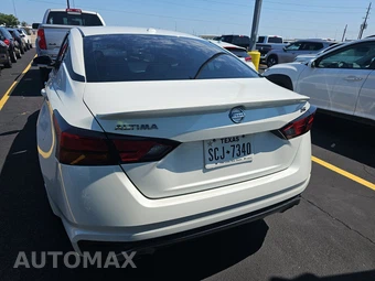 2019 Nissan Altima SR - miniatura 5
