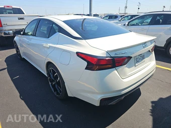 2019 Nissan Altima SR - miniatura 6