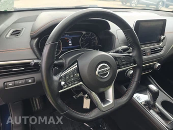 2019 Nissan Altima SR - miniatura 10