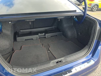 2019 Nissan Altima SR - miniatura 16
