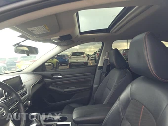 2019 Nissan Altima SR - miniatura 18