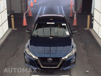 2019 Nissan Altima SR - miniatura 2