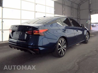 2019 Nissan Altima SR - miniatura 4