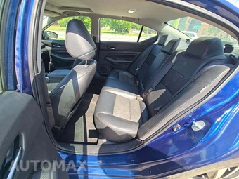 2019 Nissan Altima SR – miniatura 10