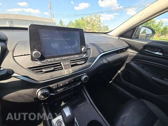 2019 Nissan Altima SR – miniatura 7