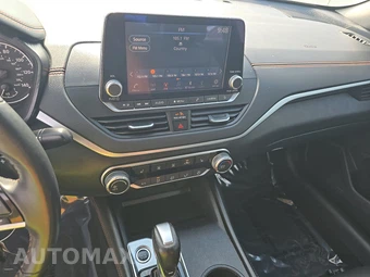 2019 Nissan Altima SR – miniatura 11