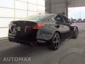 2019 Nissan Altima SR – miniatura 4