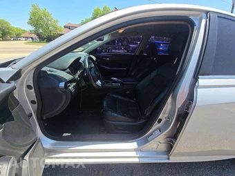 2019 Nissan Altima SR – miniatura 3