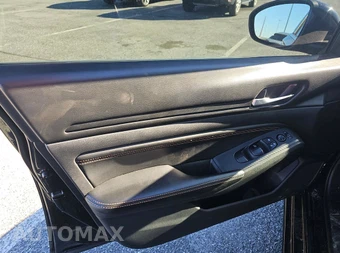 2019 Nissan Altima SR - miniatura 12