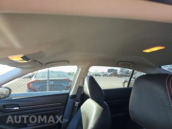 2019 Nissan Altima SR - miniatura 13