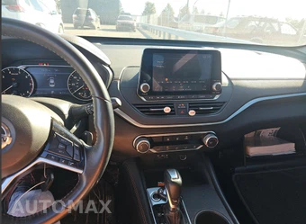 2019 Nissan Altima SR - miniatura 9