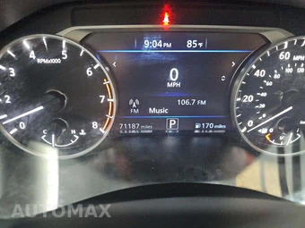 2019 Nissan Altima SR – miniatura 9