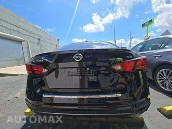 2019 Nissan Altima SR – miniatura 3