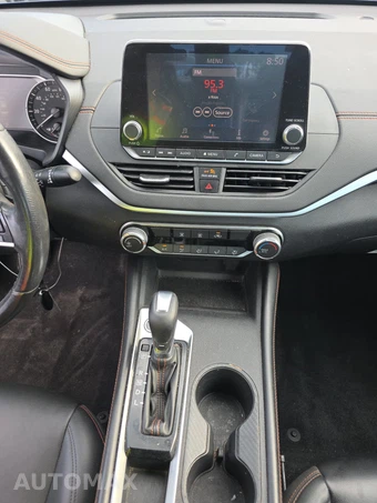 2019 Nissan Altima SR – miniatura 11