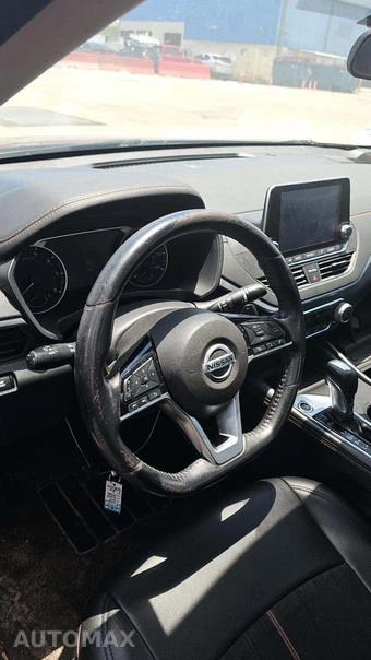2019 Nissan Altima SR – miniatura 28