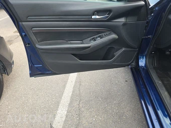 2019 Nissan Altima SR – miniatura 9