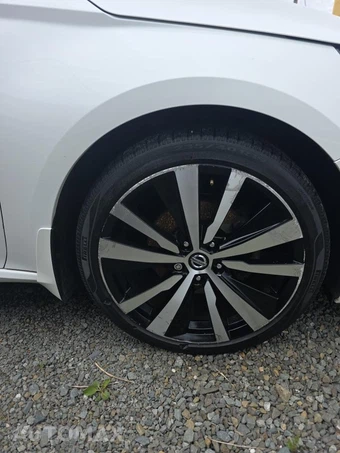 2019 Nissan Altima SR – miniatura 9
