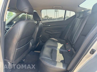 2019 Nissan Altima SR - miniatura 11