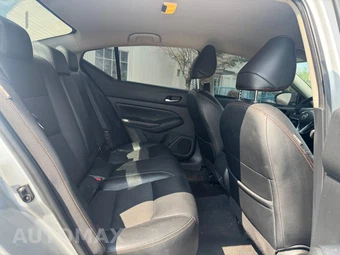 2019 Nissan Altima SR - miniatura 18