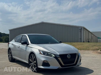 2019 Nissan Altima SR - miniatura 6