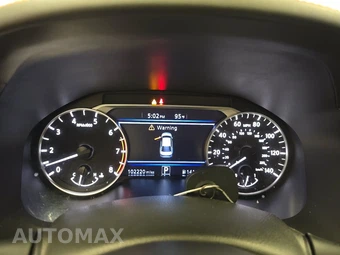 2019 Nissan Altima SR - miniatura 12