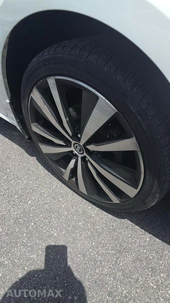 2019 Nissan Altima SR – miniatura 28