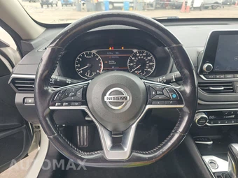 2019 Nissan Altima SV – miniatura 10