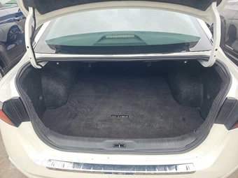 2019 Nissan Altima SV – miniatura 16