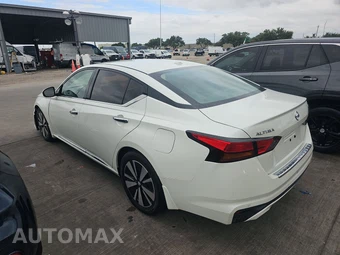 2019 Nissan Altima SV – miniatura 6