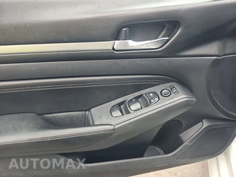 2019 Nissan Altima SV – miniatura 9