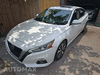 2019 Nissan Altima SV
