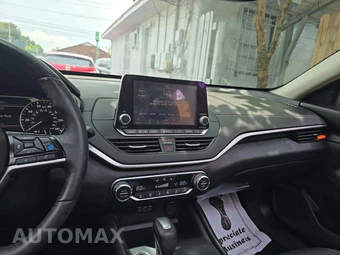 2019 Nissan Altima SV – miniatura 10
