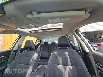 2019 Nissan Altima SV – miniatura 11