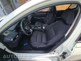 2019 Nissan Altima SV – miniatura 6