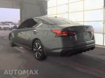 2019 Nissan Altima SV – miniatura 6