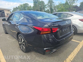 2019 Nissan Altima SV - miniatura 3