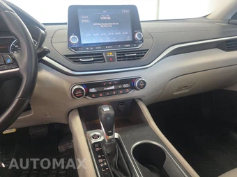 2019 Nissan Altima SV – miniatura 11