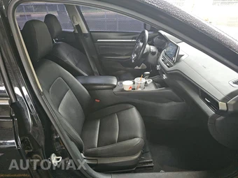 2019 Nissan Altima SV - miniatura 8